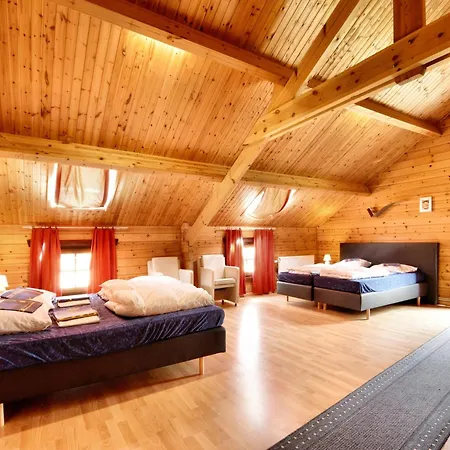 In With Terrace, Cleaning Included Chalet