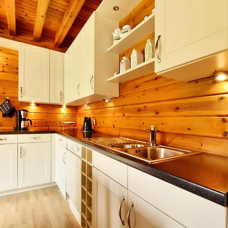 Elegant With Sauna, Cleaning Included Septon