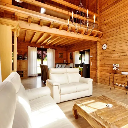 Chalet In With Terrace, Cleaning Included *