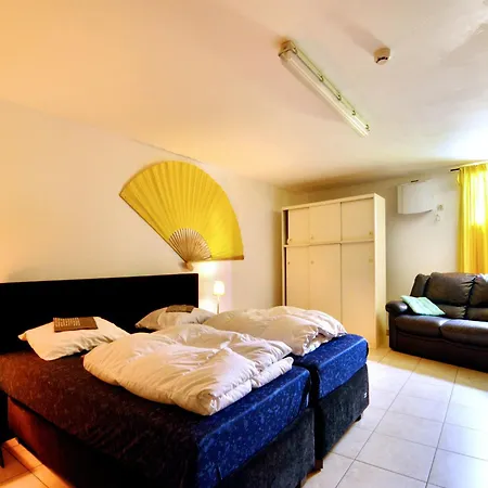 In With Terrace, Cleaning Included Chalet Septon