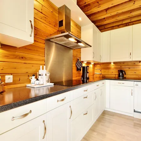 Elegant With Sauna, Cleaning Included * Septon