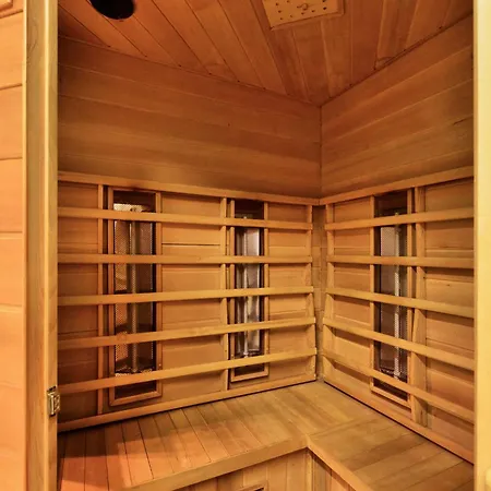 Elegant With Sauna, Cleaning Included * Septon